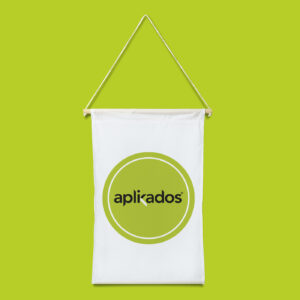 Banner colgante personalizable con palos de madera incluidos - Aplikados