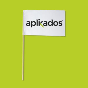 Banderola colgante de poliéster para exterior con palo de madera - Aplikados