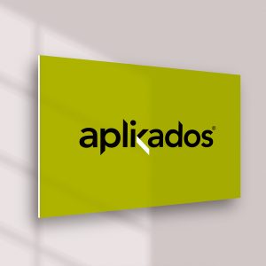 Vinilos y rótulos Valencia. Placa de PVC con vinilo impreso